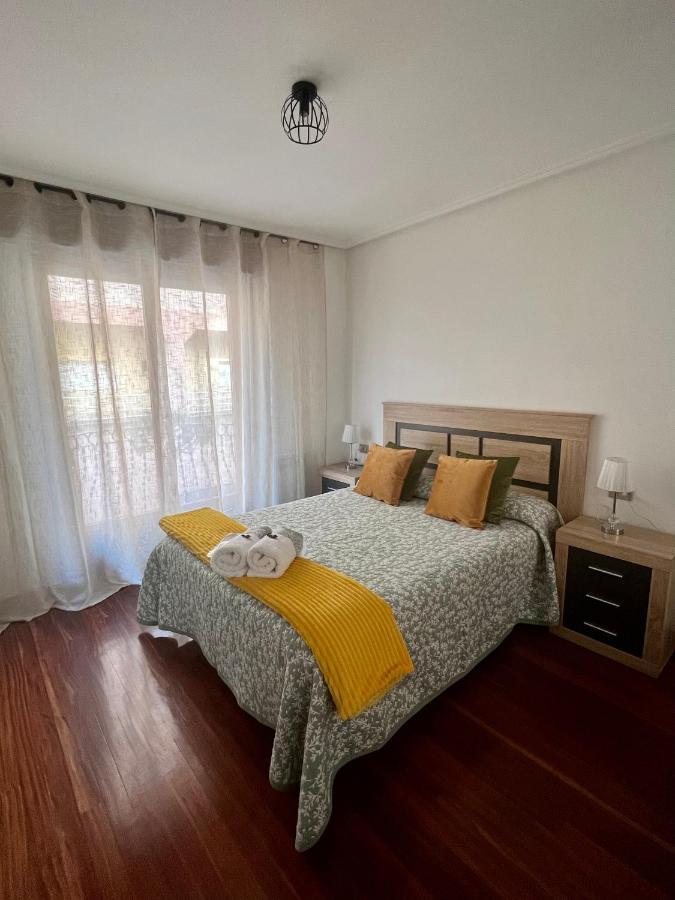 Piso Centrico A 10 Min De La Playa Con Garaje Incluido Lägenhet Castro Urdiales Exteriör bild